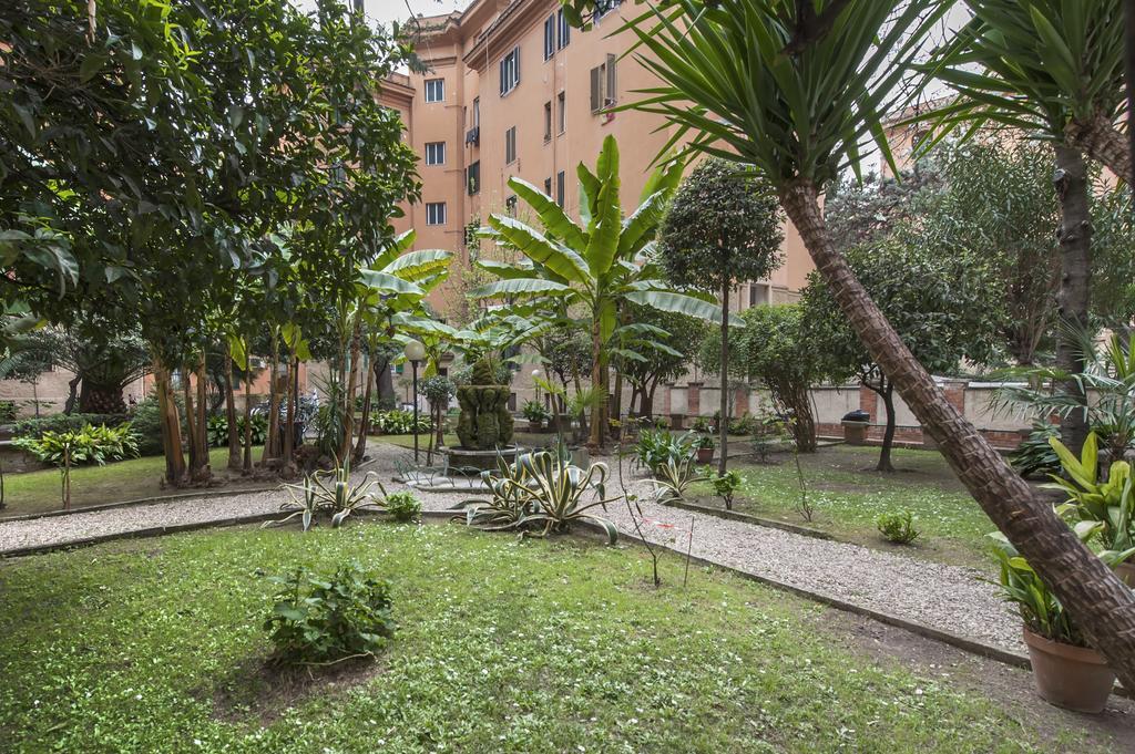 Vatican White Domus Lägenhet